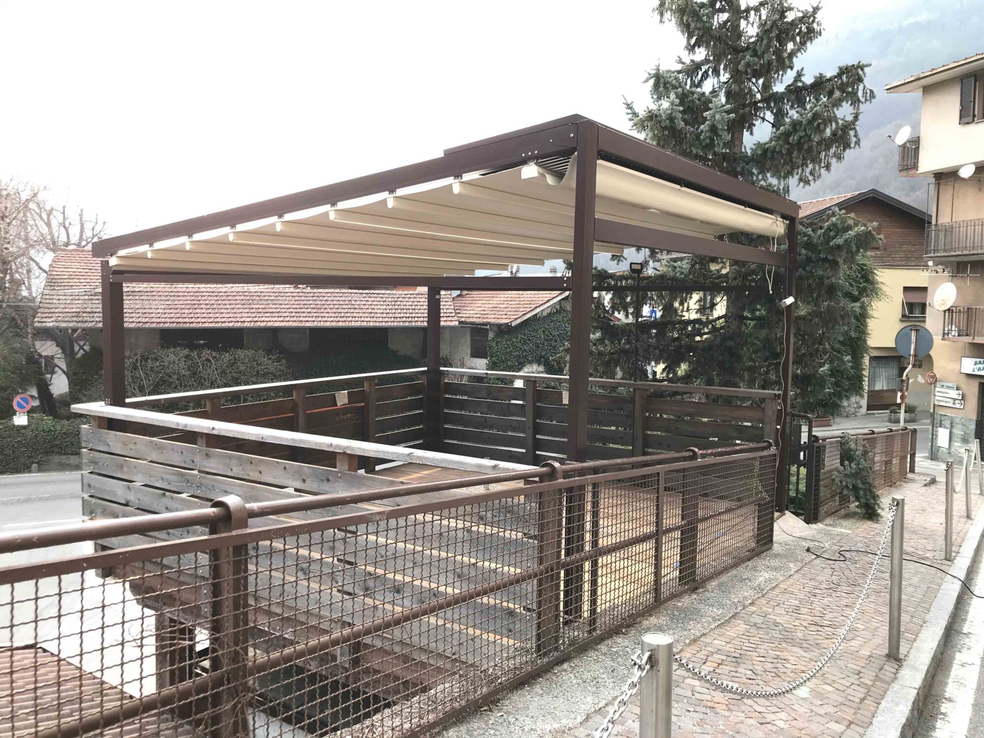 Pergola 2 Guide Autoportante Telo Teso