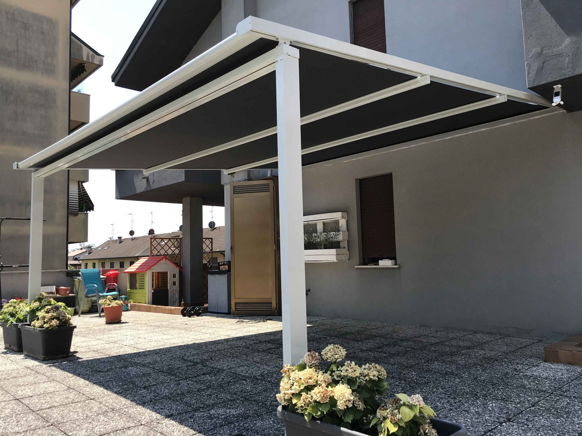 solarium tenda da sole ombreggiante con Guide e Piantane, Tipo Pergolato - galleria tende da sole