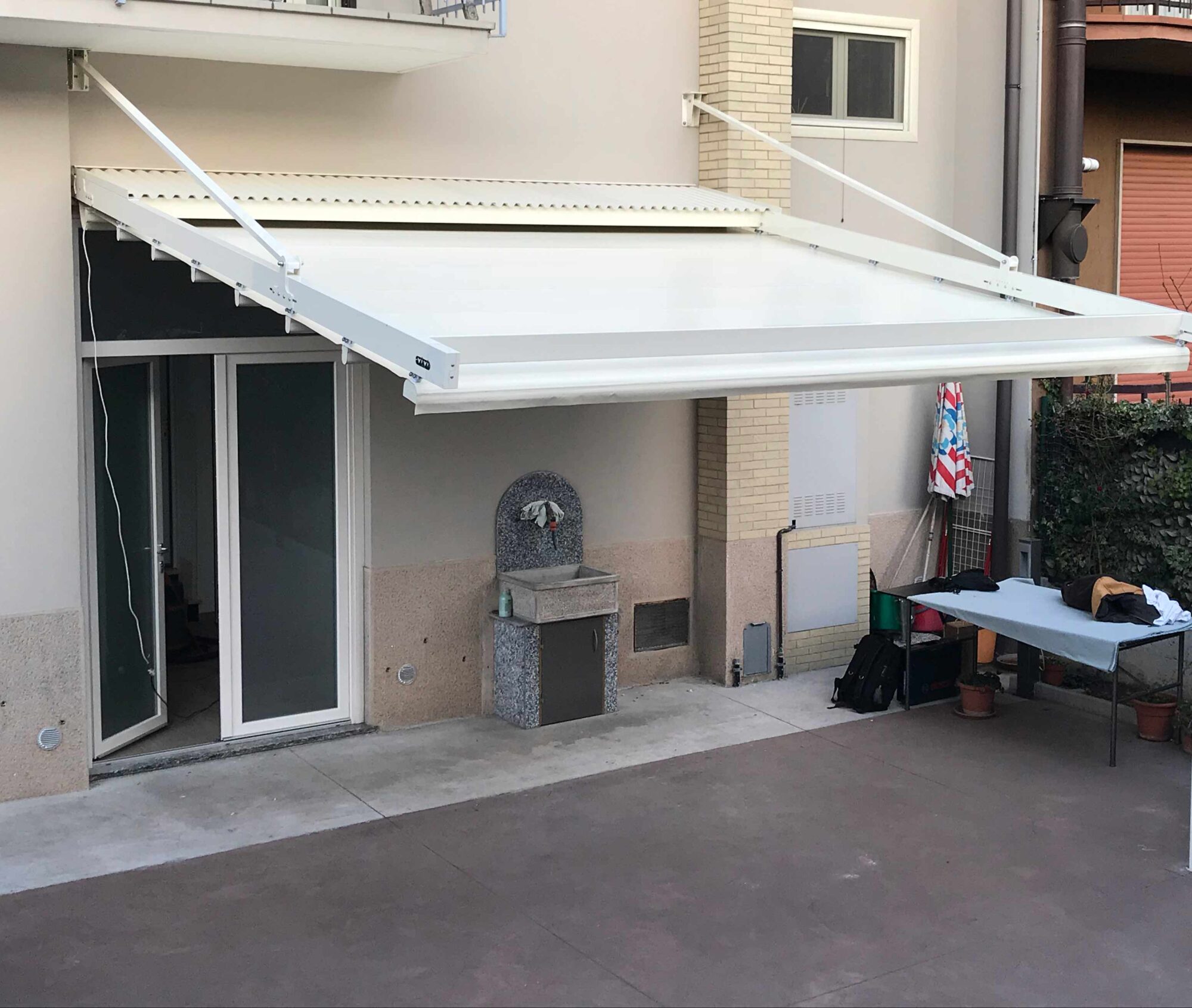 Pergola 2 Guide Sospesa Senza Piantane